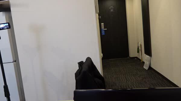 AV精选19岁身材超正点的大奶现役大学生秘密援交，有钱人超会享受之二